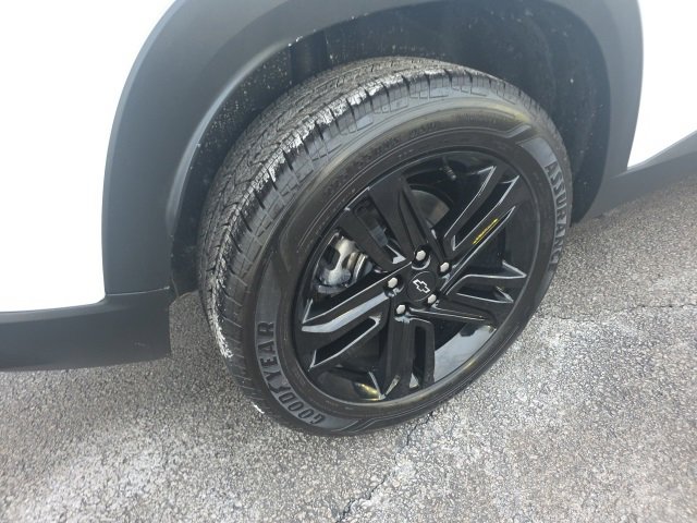 Used 2026 Chevrolet Trax ACTIV w/ Sunroof Package image 8