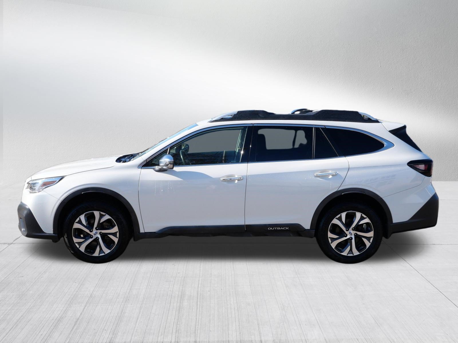 Used 2020 Subaru Outback Touring w/ Popular Package #2 AWD/4WD image 4