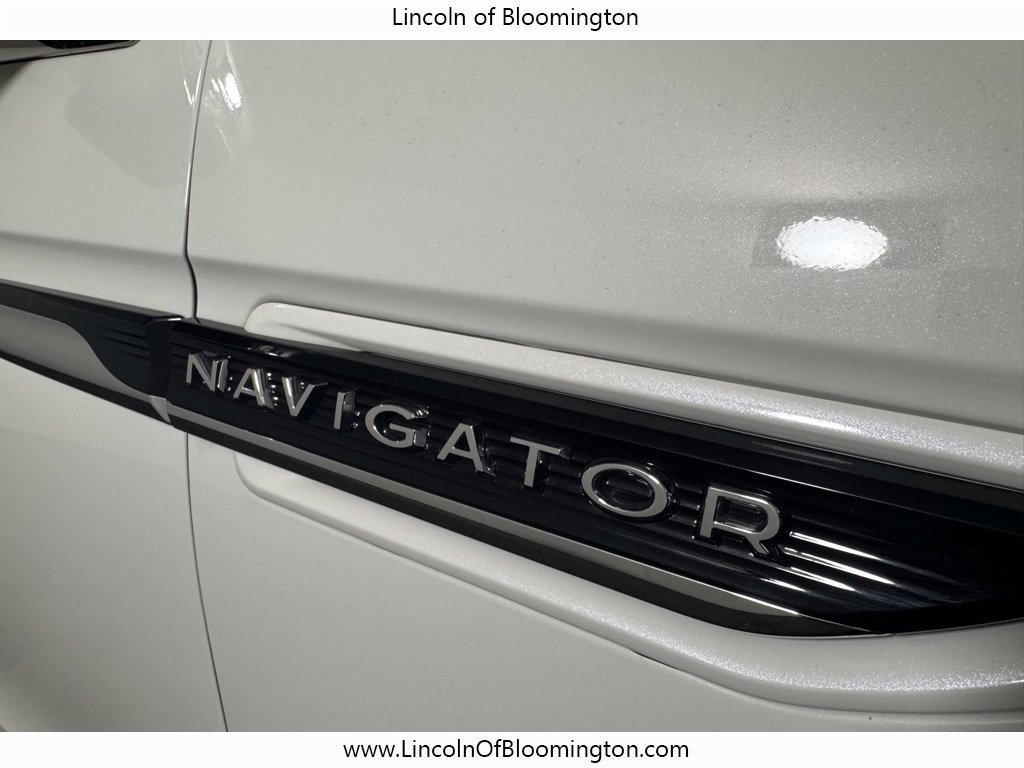 Certified 2023 Lincoln Navigator Black Label AWD/4WD image 14