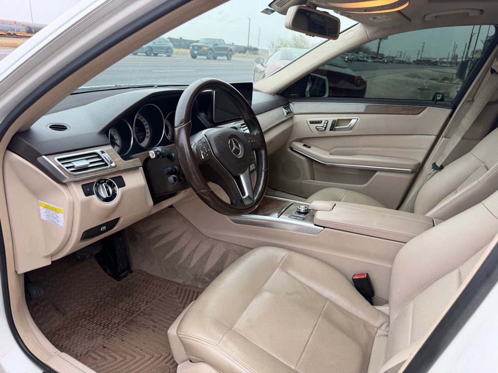 Used 2014 Mercedes-Benz E 350 Sedan image 18