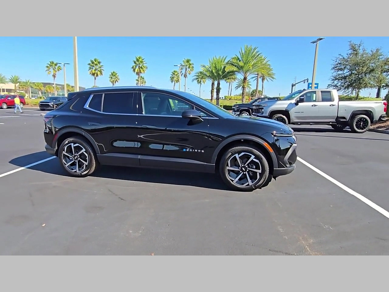 New 2026 Chevrolet Equinox EV LT image 25