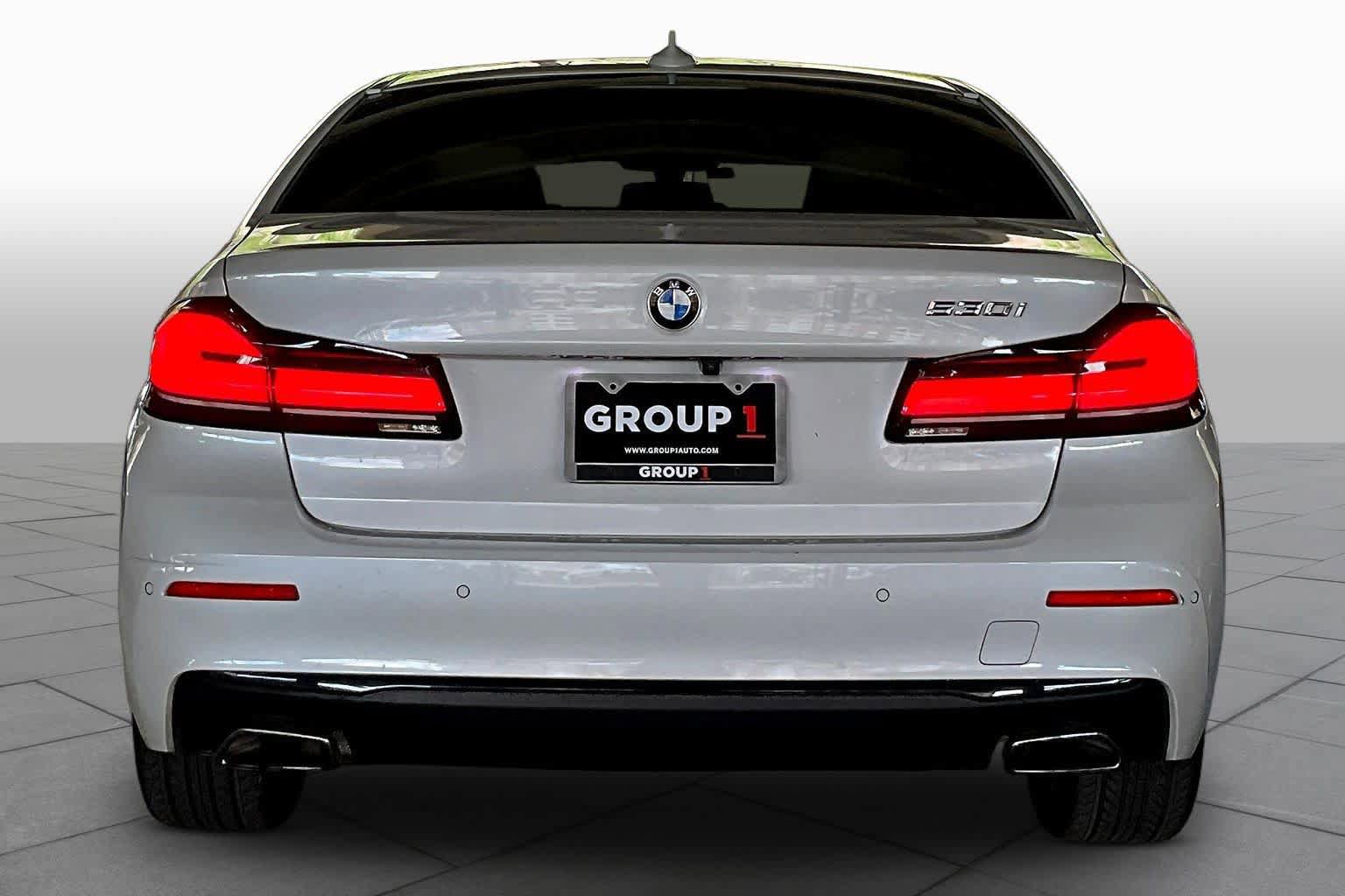 Used 2023 BMW 530i w/ Convenience Package RWD image 4