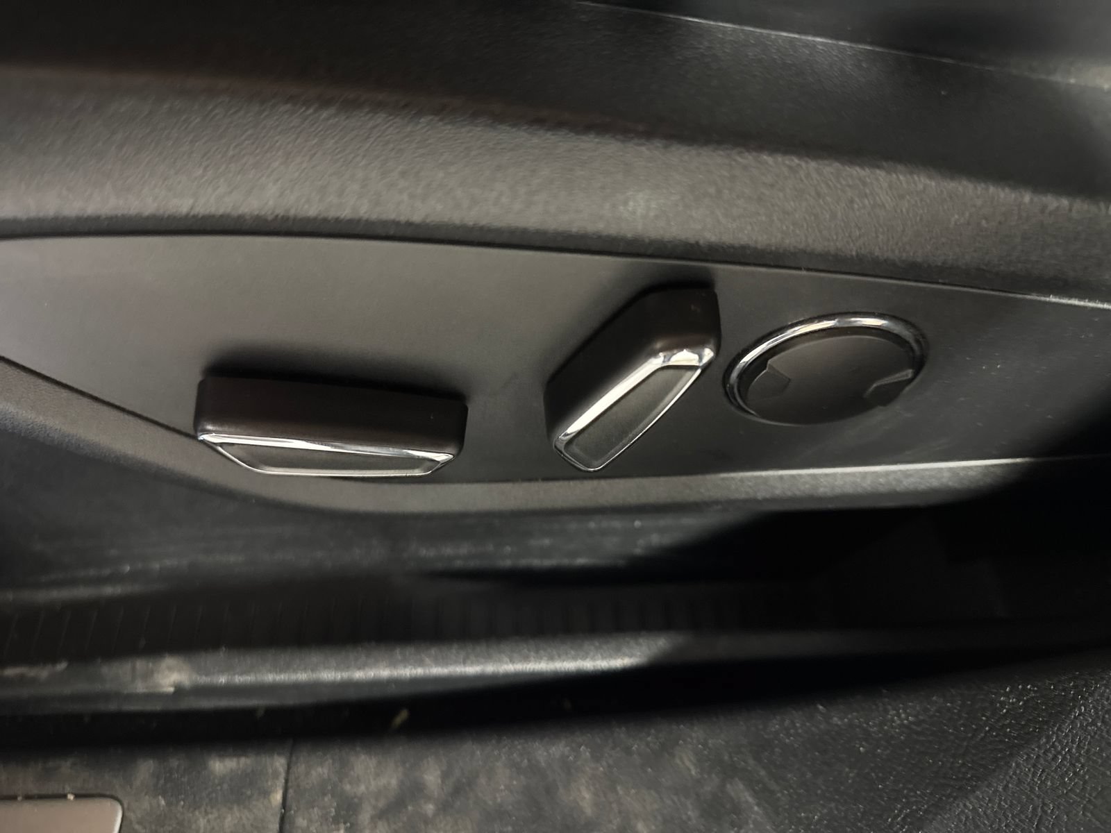 Used 2019 Lincoln Nautilus Reserve AWD/4WD image 15