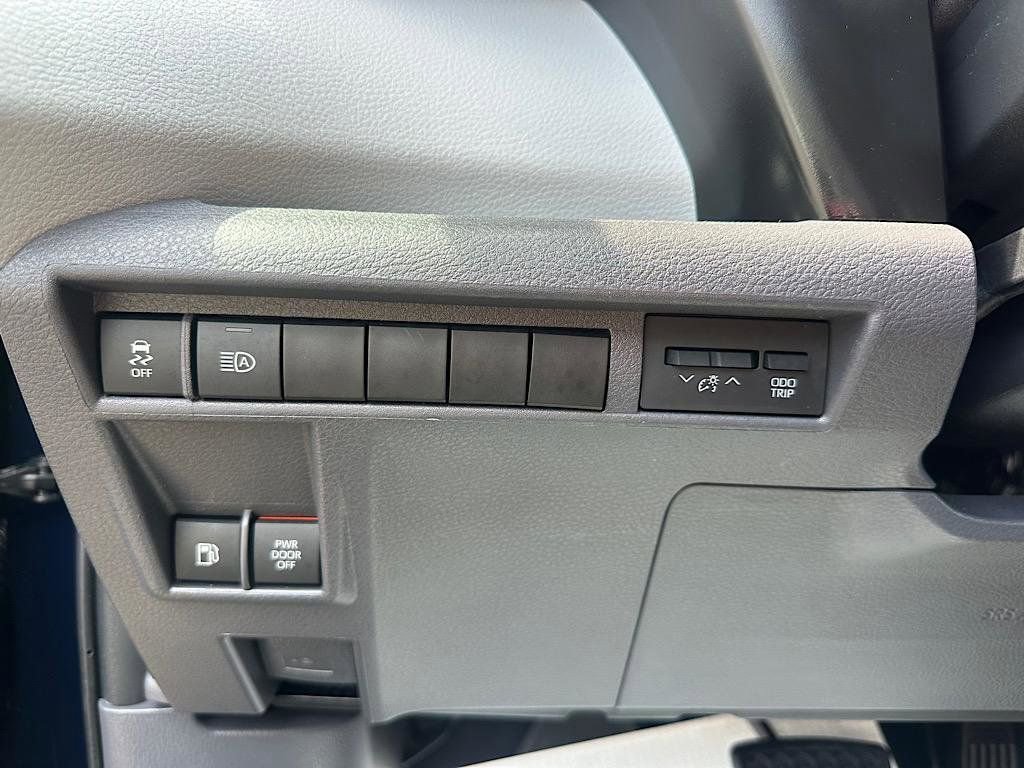 Certified 2022 Toyota Sienna XSE AWD/4WD image 22