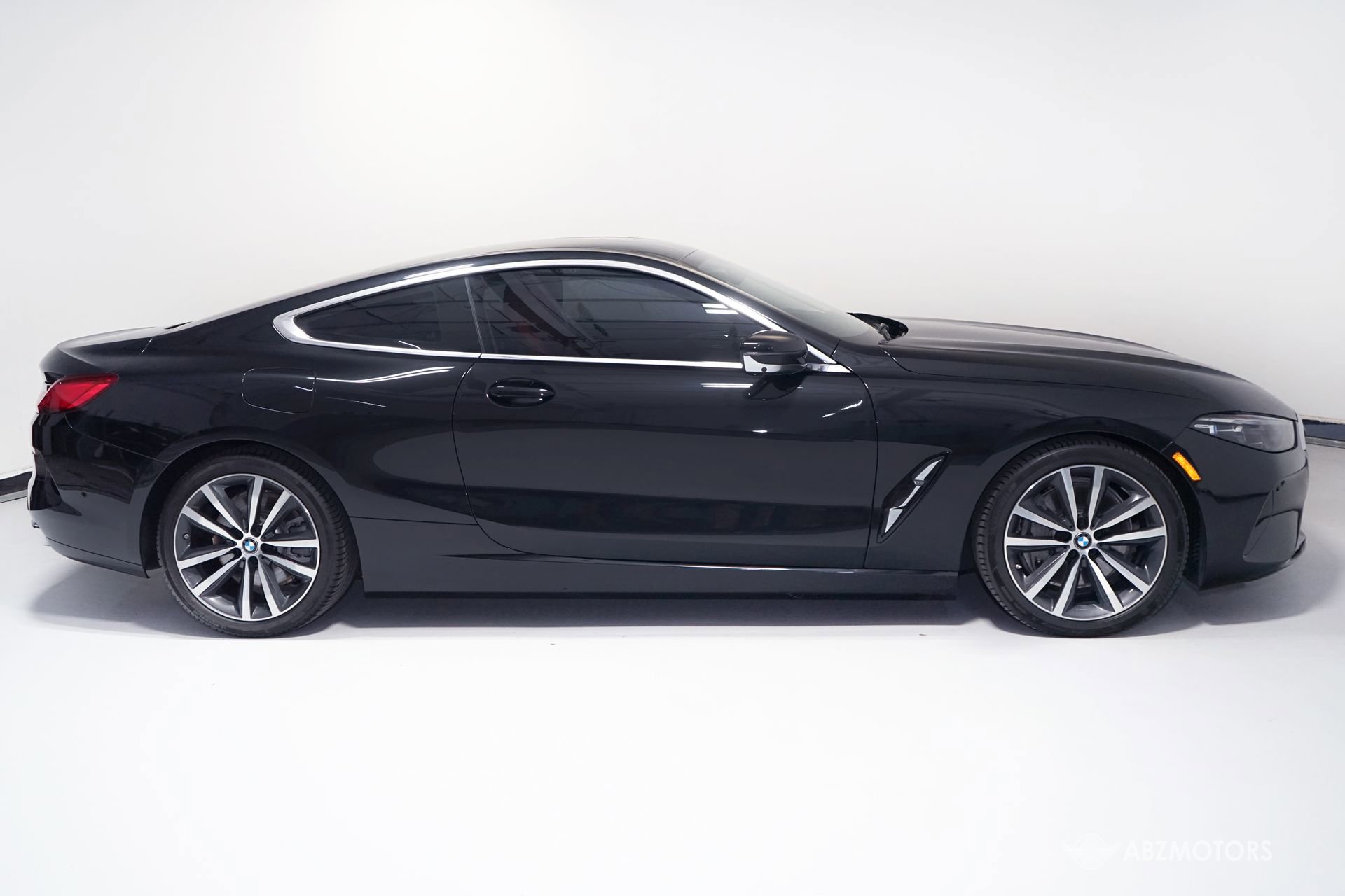 Used 2020 BMW 840i Coupe w/ Driving Assistance Package image 4