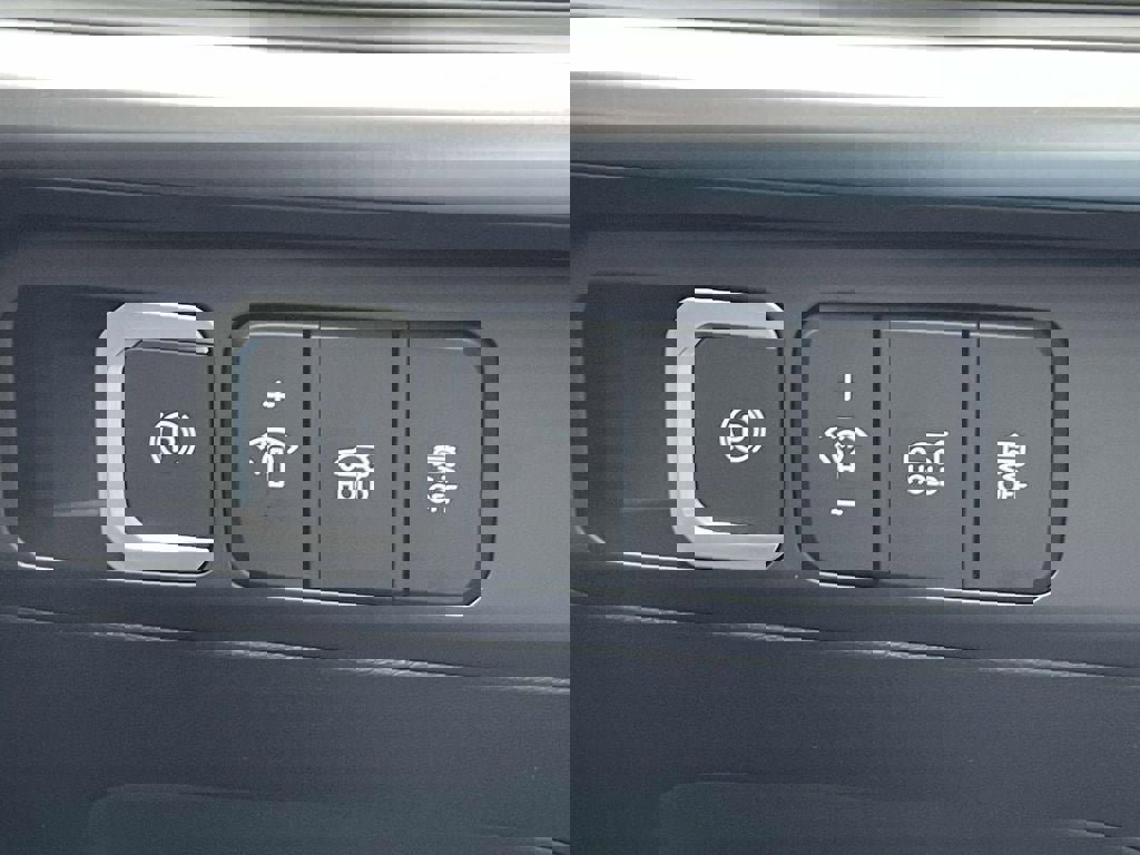 New 2026 Hyundai Santa Fe SE image 17