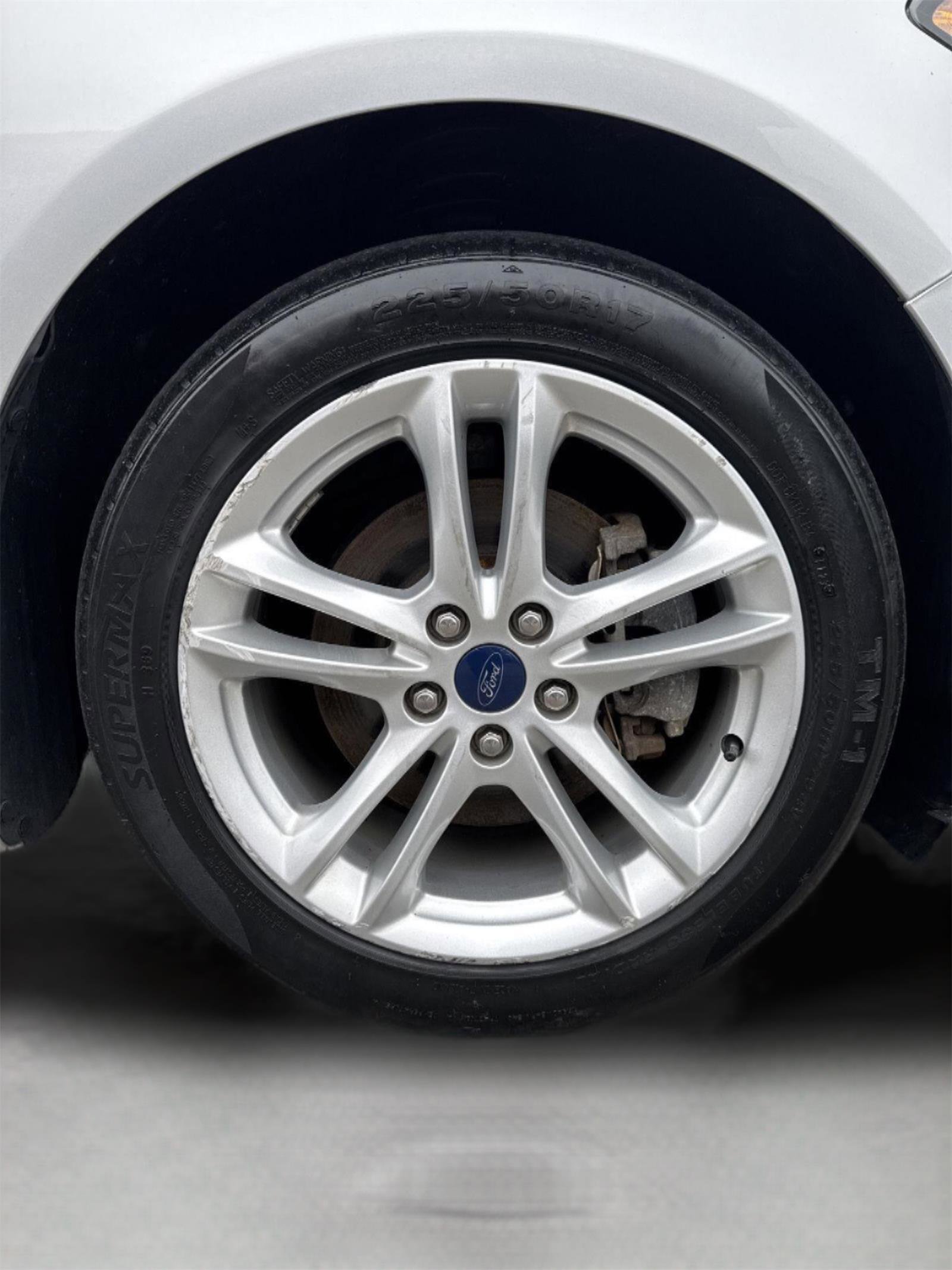 Used 2018 Ford Fusion SE image 24