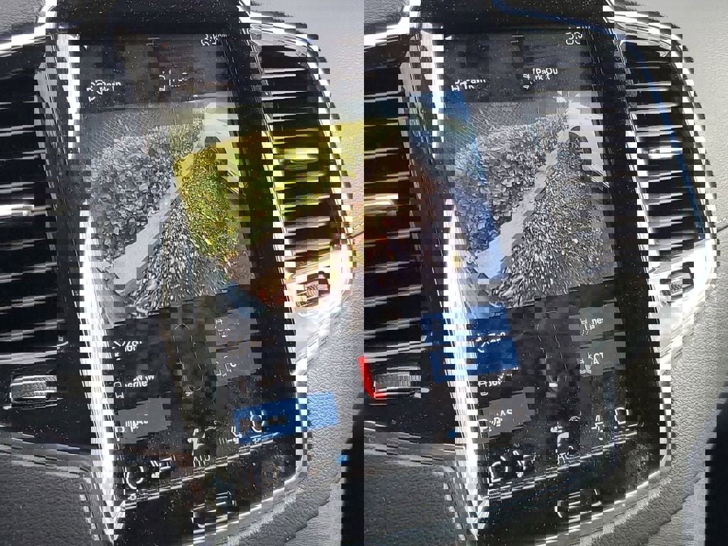 Certified 2022 Volvo XC90 T8 Inscription w/ Advanced Package image 24