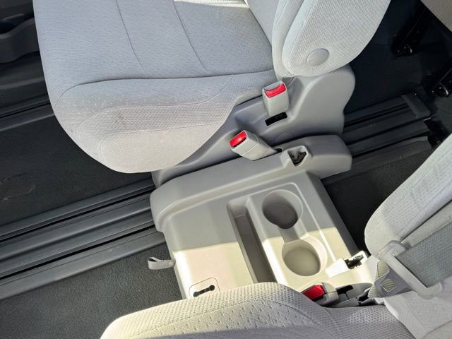 Used 2020 Toyota Sienna LE image 23