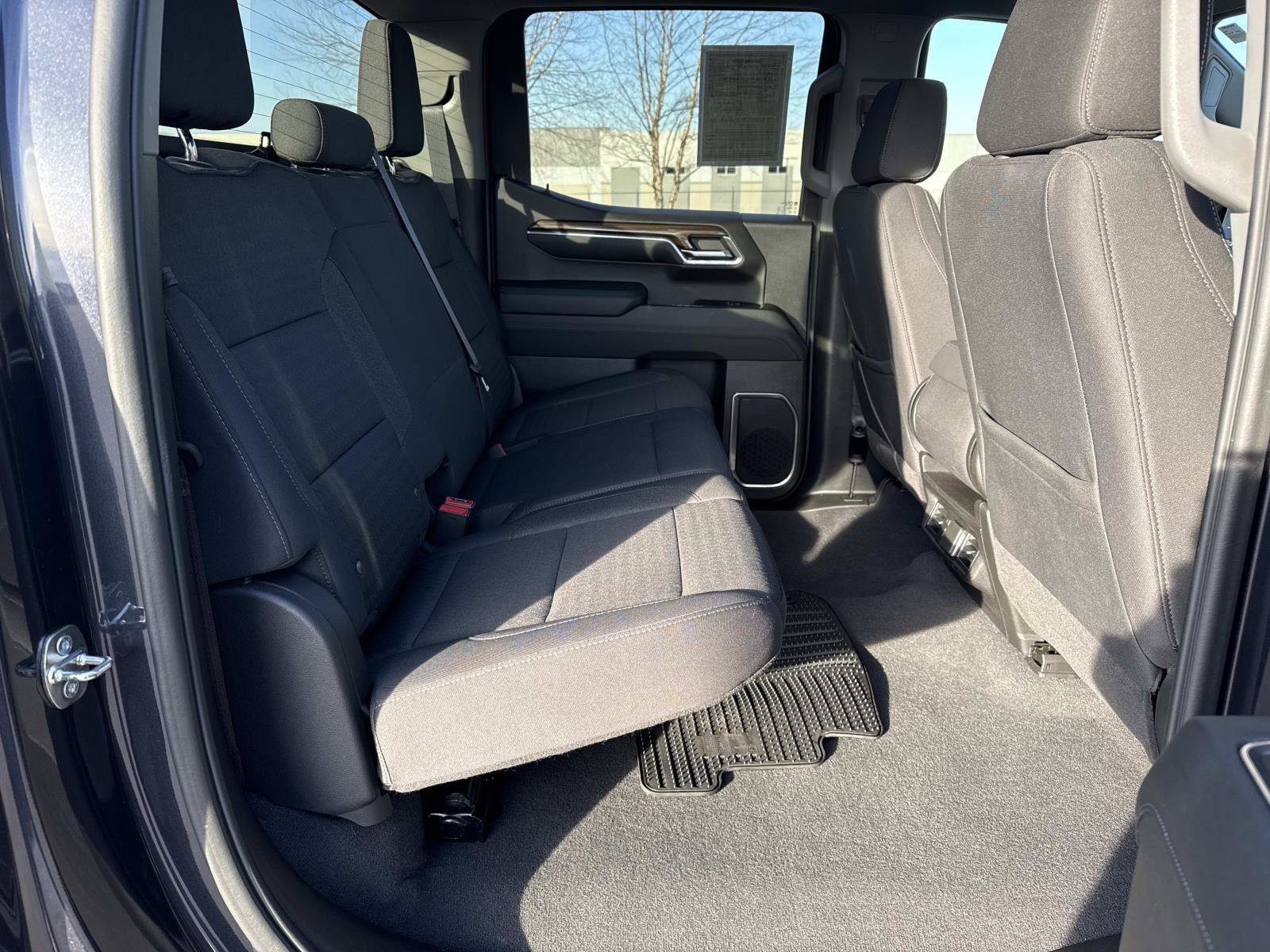 Used 2023 Chevrolet Silverado 1500 LT image 19