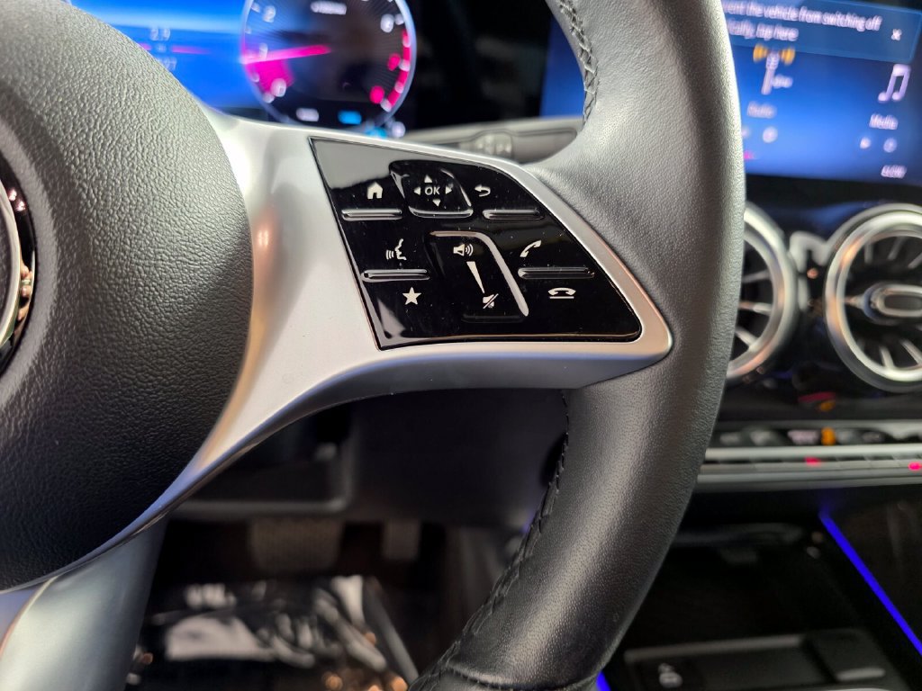 Certified 2025 Mercedes-Benz GLB 250 image 19