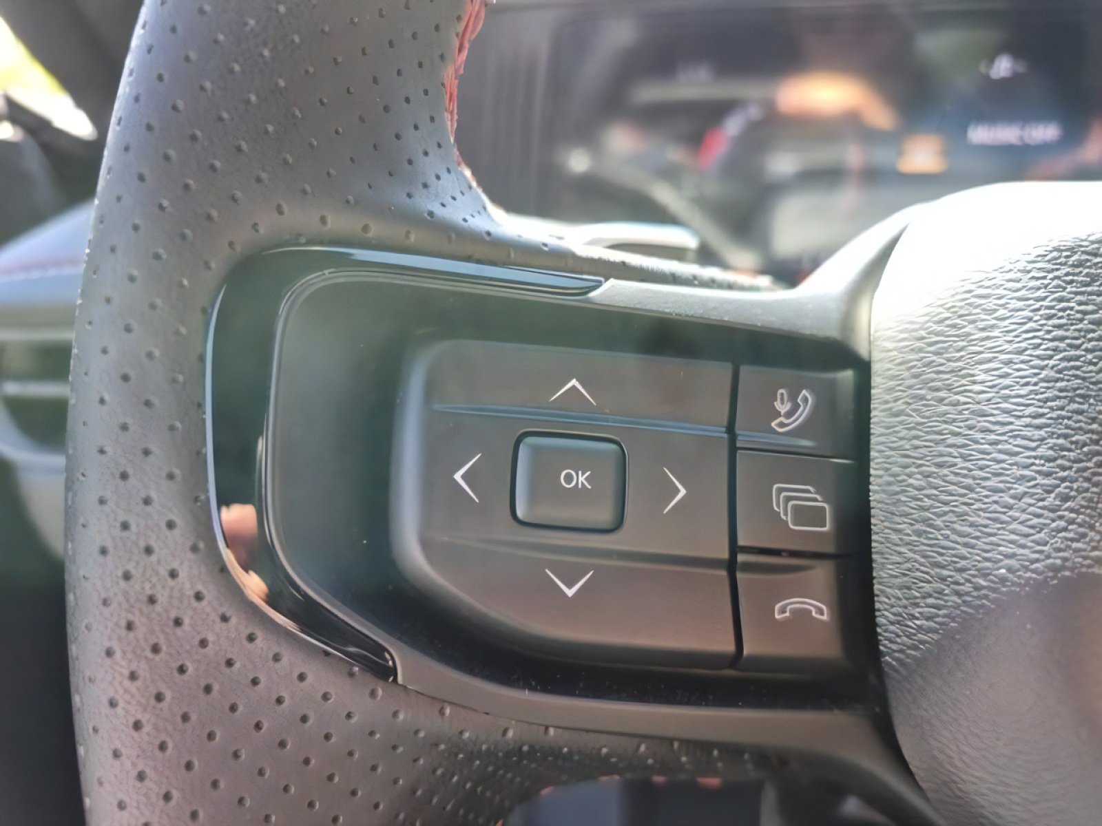 New 2026 Dodge Charger R/T w/ Driver Convenience Group AWD/4WD image 18
