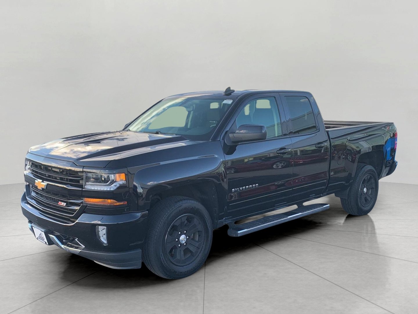 Used 2018 Chevrolet Silverado 1500 LT w/ All Star Edition AWD/4WD image 4