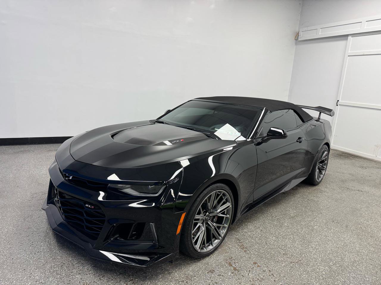 Used 2022 Chevrolet Camaro ZL1 RWD image 25