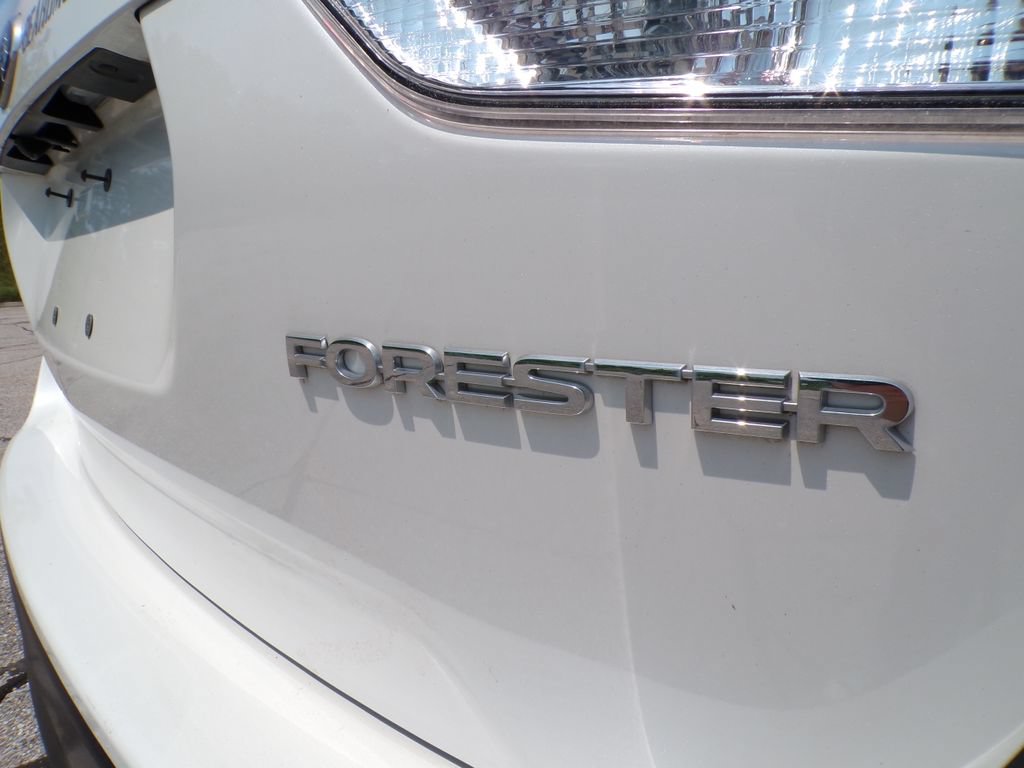 Used 2023 Subaru Forester Premium AWD/4WD image 14