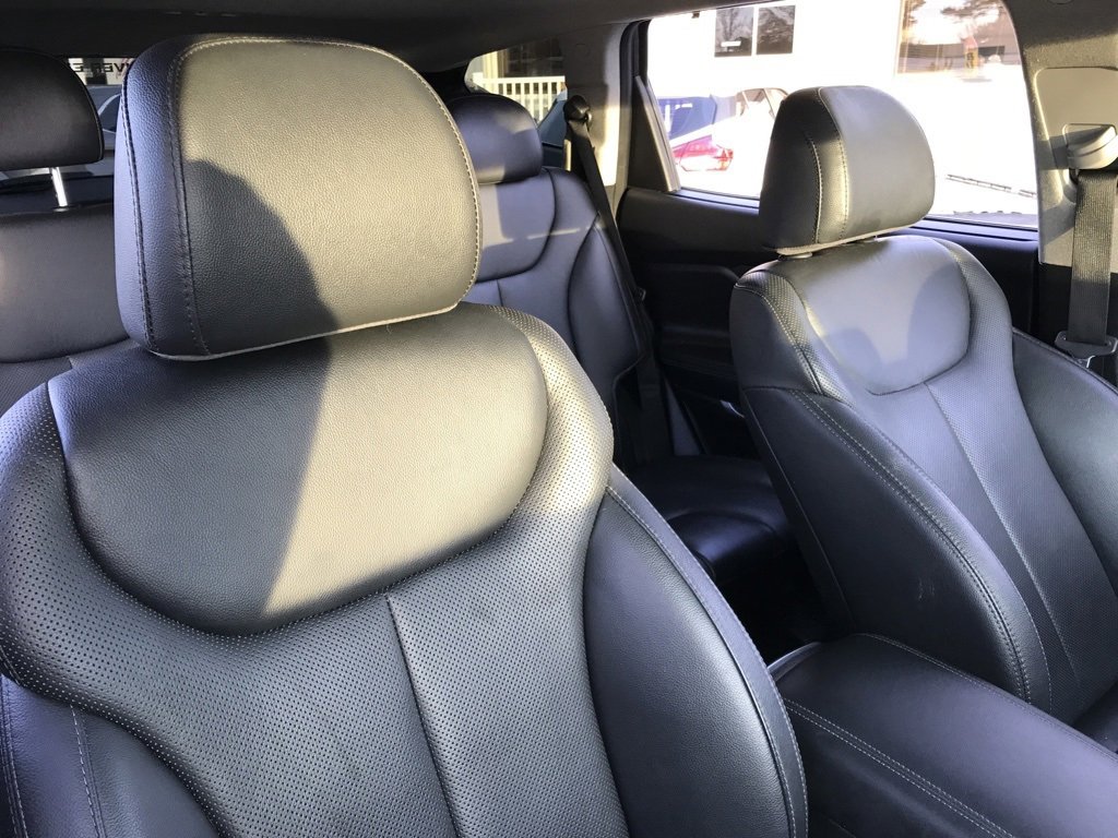 Used 2020 Hyundai Santa Fe Limited w/ Cargo Package image 7
