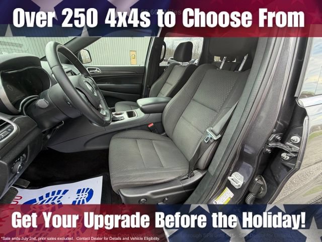 Used 2018 Jeep Grand Cherokee Laredo AWD/4WD image 18