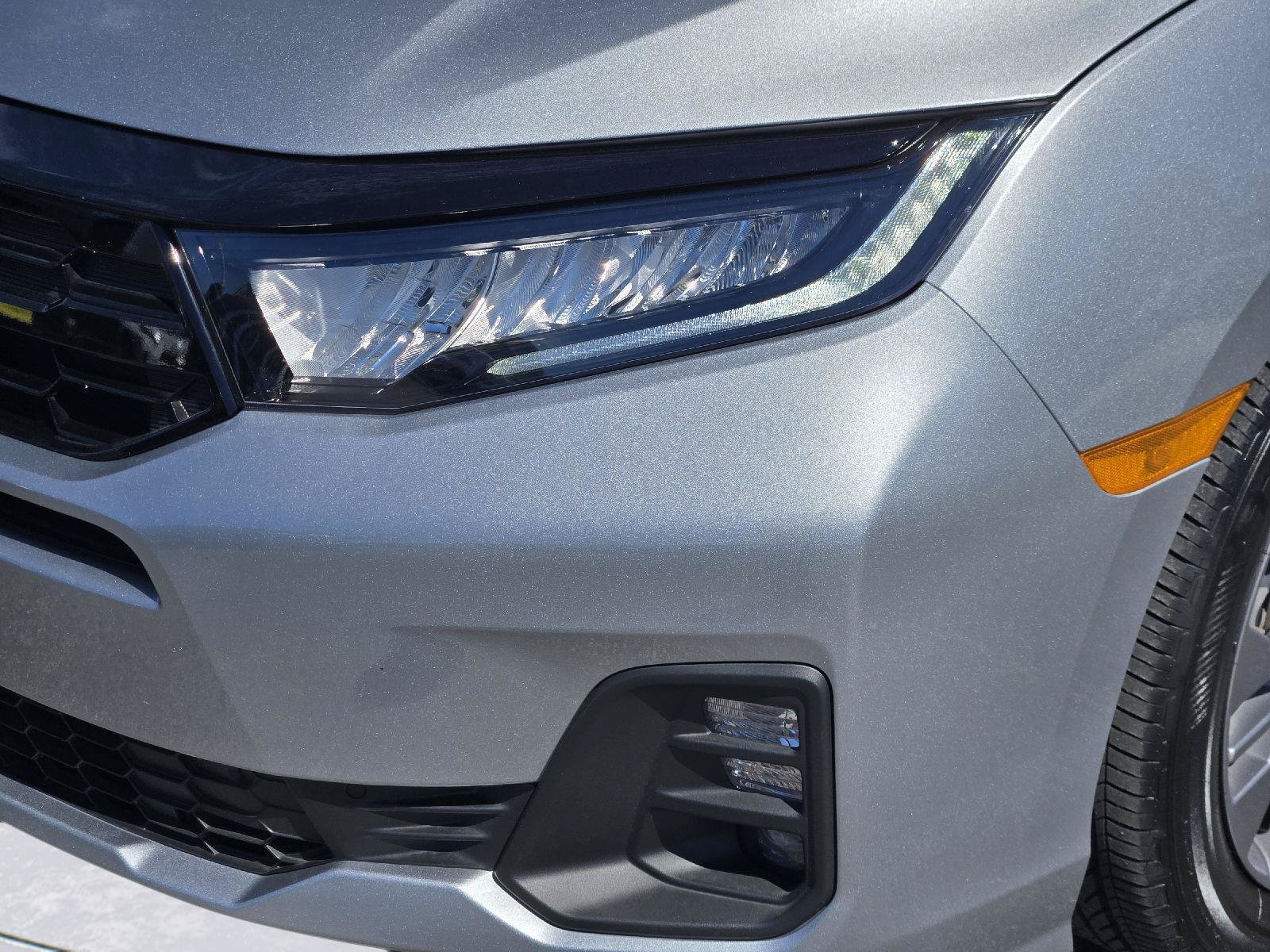 Used 2025 Honda Odyssey Touring image 10