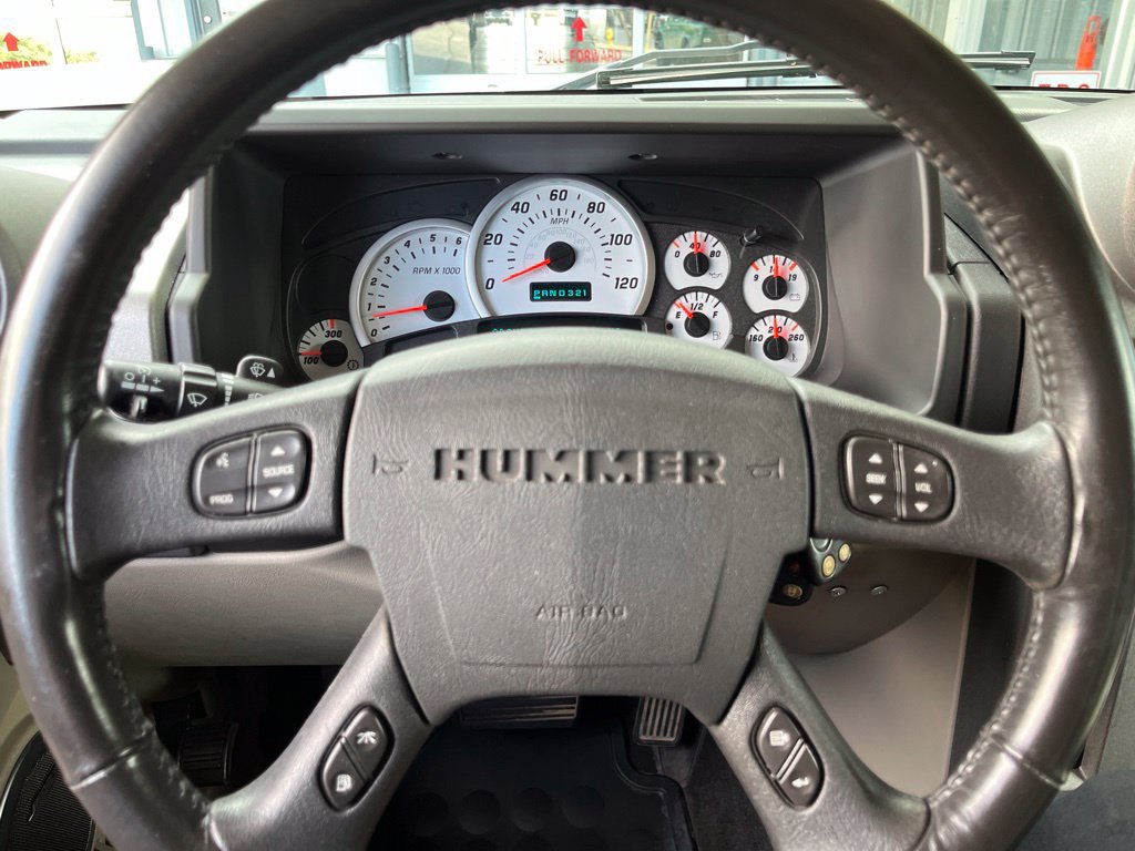 Used 2003 HUMMER H2 w/ Preferred Equipment Group AWD/4WD image 27