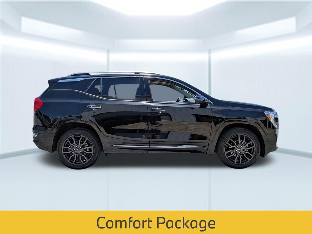 Used 2022 GMC Terrain Denali w/ Black Diamond Edition AWD/4WD image 8
