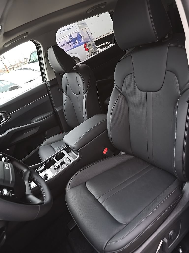 New 2026 Kia Sorento EX w/ EX Premium Package AWD/4WD image 15