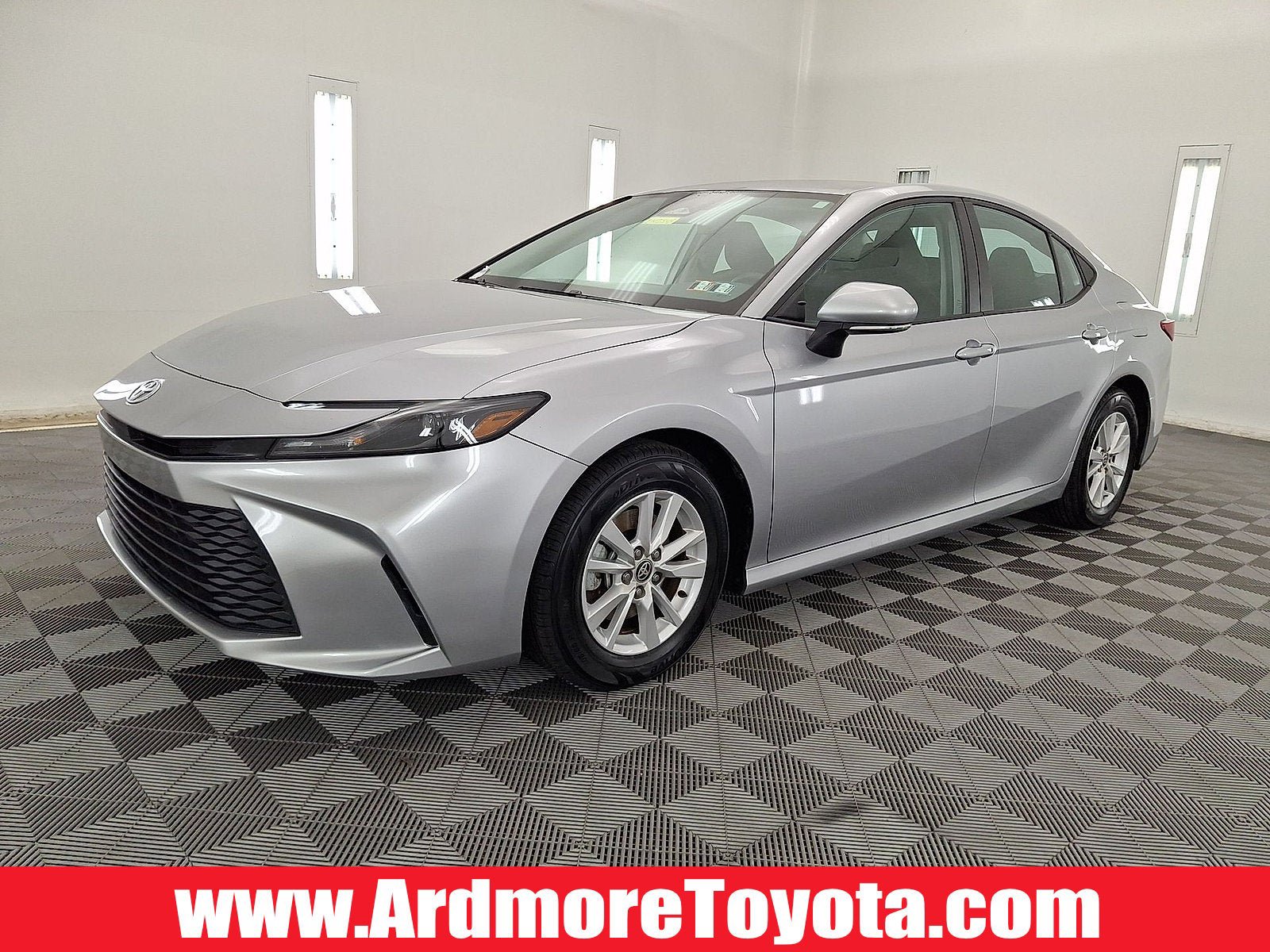 Certified 2025 Toyota Camry LE FWD image 1