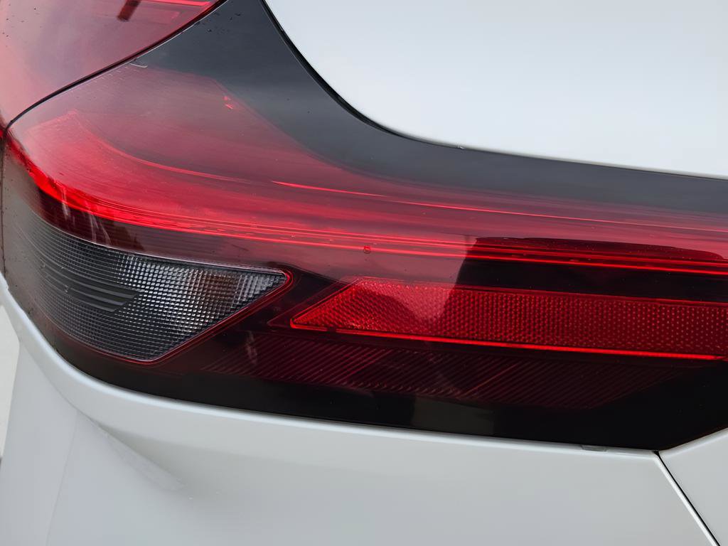 Used 2022 Nissan Rogue SV image 13