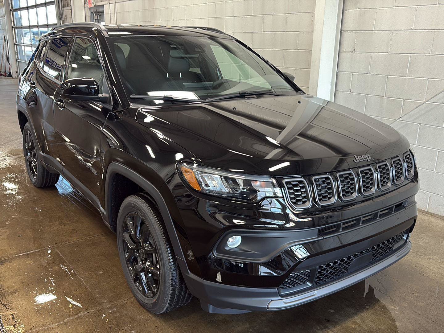 New 2026 Jeep Compass Latitude AWD/4WD image 2