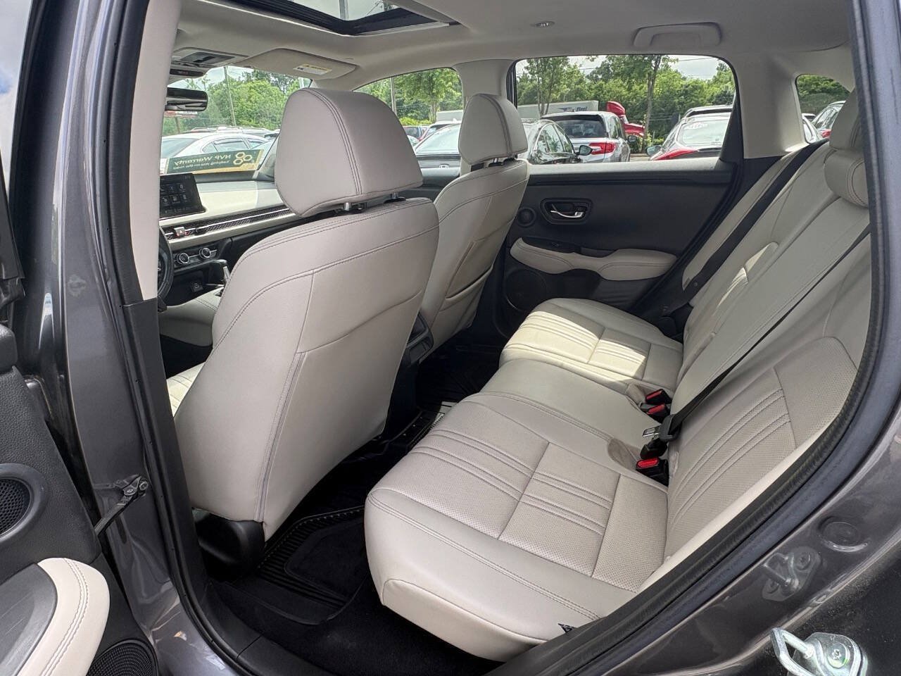 Used 2023 Honda HR-V EX-L image 13