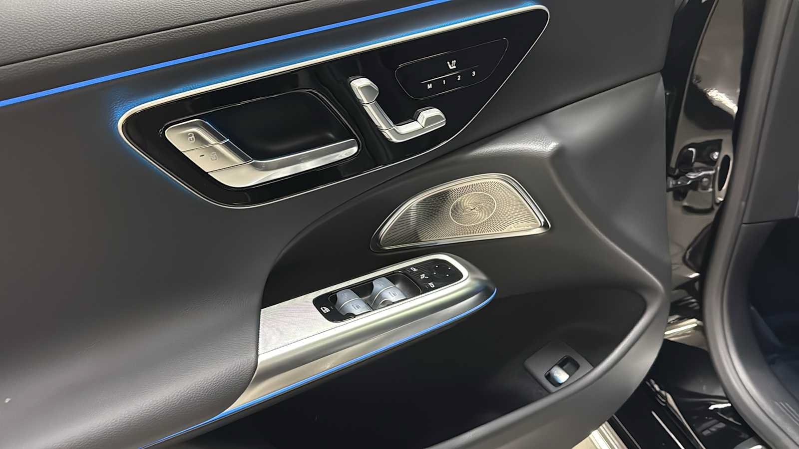 New 2027 Mercedes-Benz E 350 4MATIC Sedan image 15