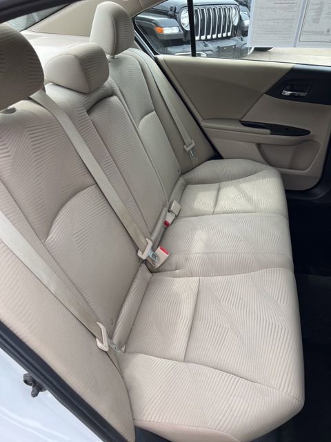 Used 2015 Honda Accord LX image 13
