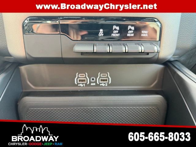 New 2026 RAM 1500 Big Horn AWD/4WD image 18