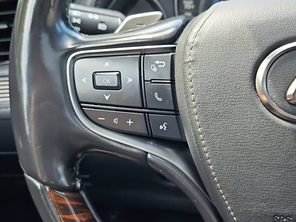 Used 2023 Lexus LS 500 AWD w/ Interior Upgrade Package image 28