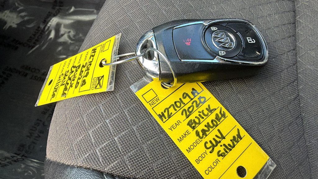 Used 2020 Buick Encore Preferred FWD image 29