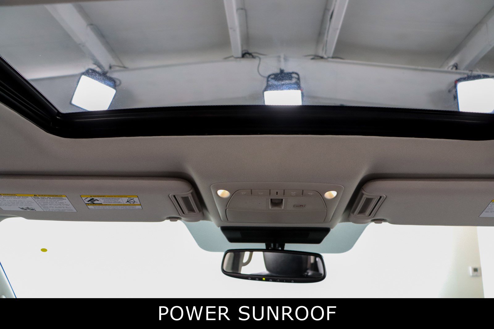 Used 2024 Nissan Armada SL image 22