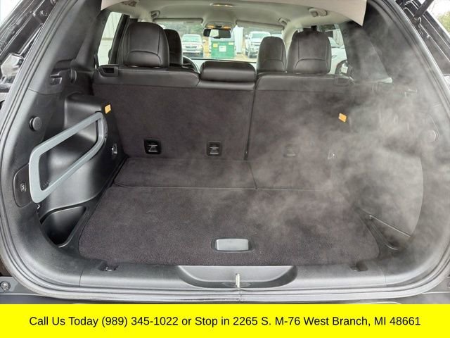 Used 2018 Jeep Cherokee Limited w/ Technology Group image 34