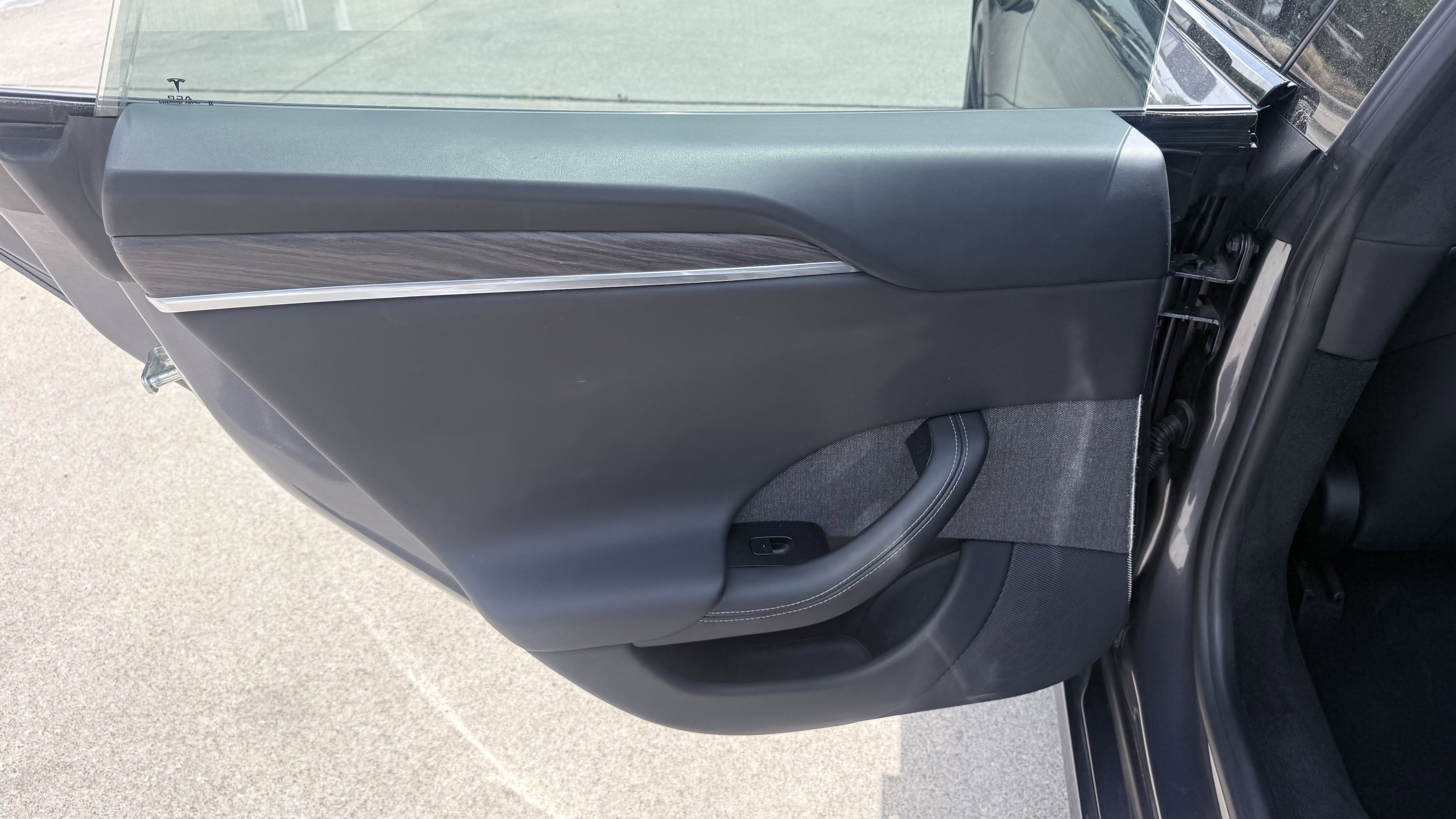 Used 2022 Tesla Model S AWD/4WD image 25