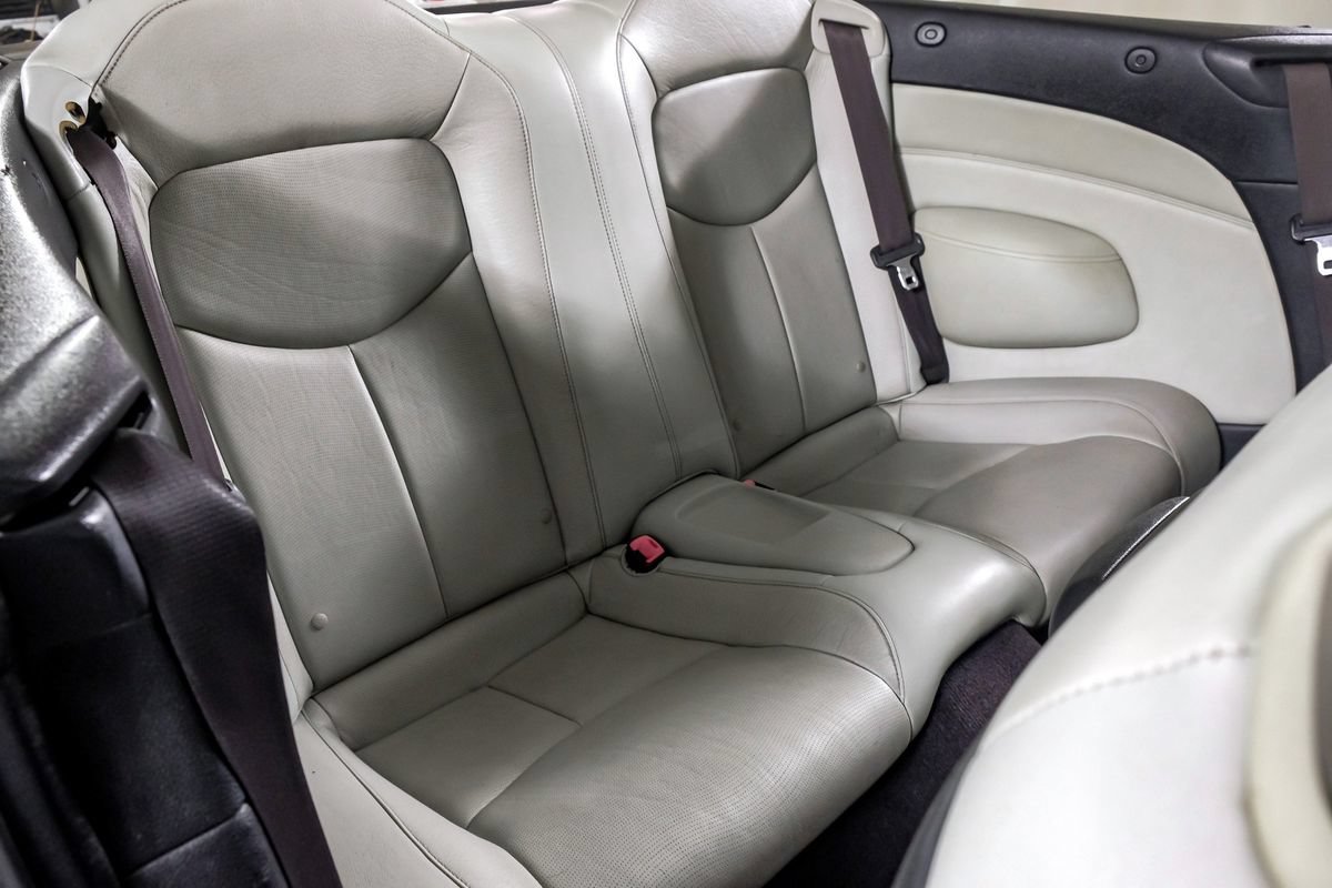 Used 2010 INFINITI G37 Convertible w/ Premium Pkg RWD image 24