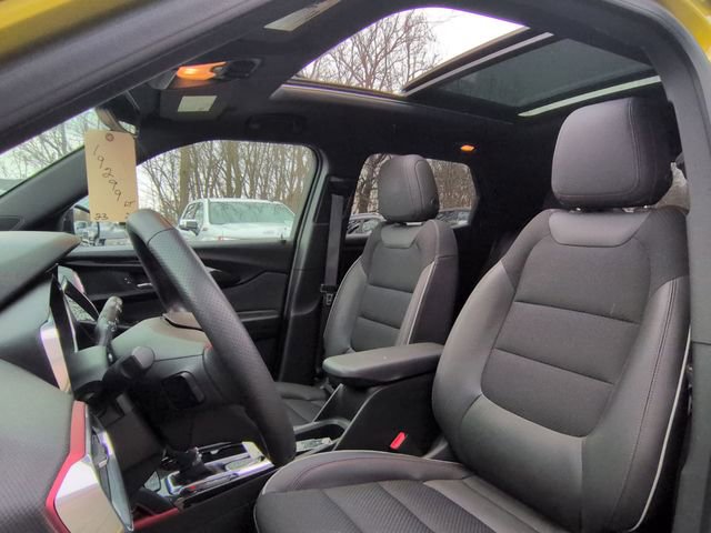 Used 2023 Chevrolet TrailBlazer RS w/ Sun and Liftgate Package image 13