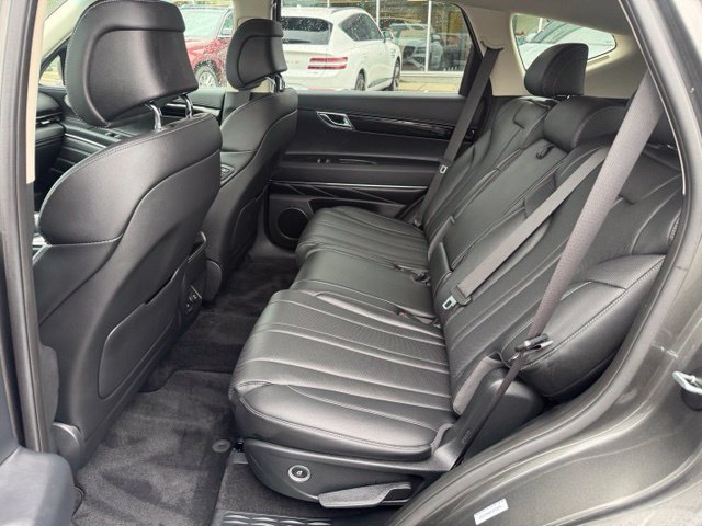 Certified 2026 Genesis GV80 2.5T AWD/4WD image 35