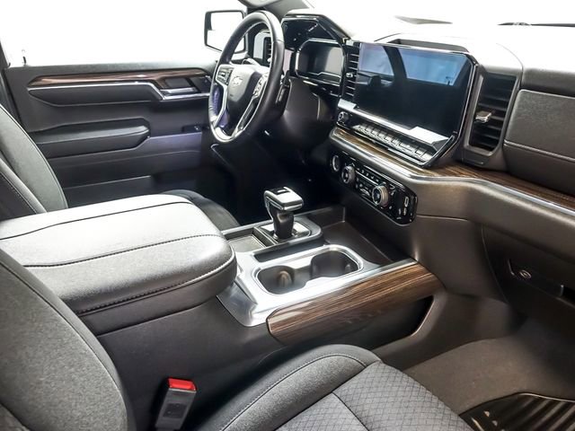 Used 2023 Chevrolet Silverado 1500 LT AWD/4WD image 30
