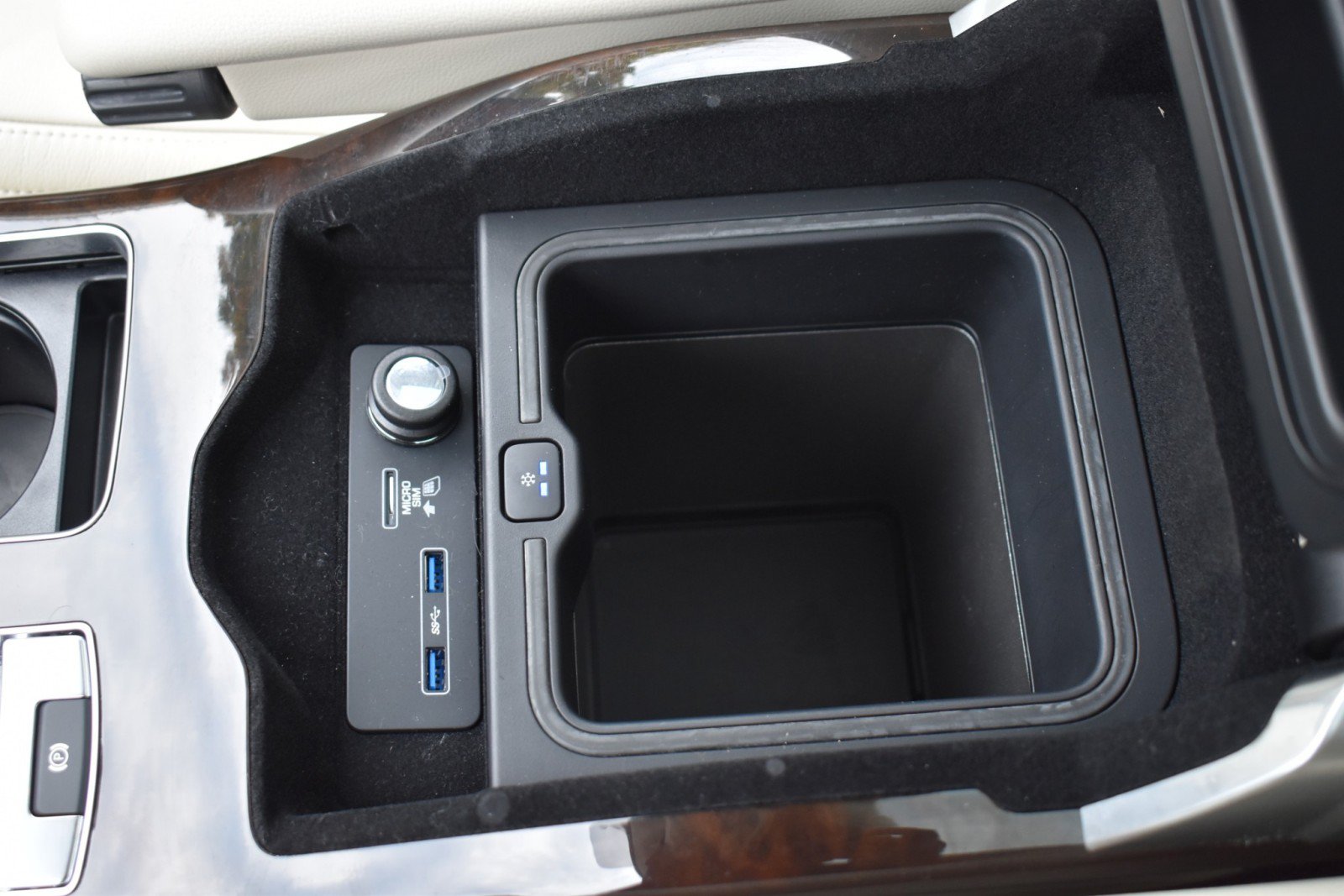 Used 2021 Land Rover Range Rover AWD/4WD image 29