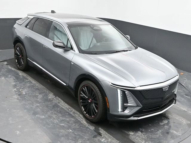 New 2025 Cadillac Lyriq Luxury image 32
