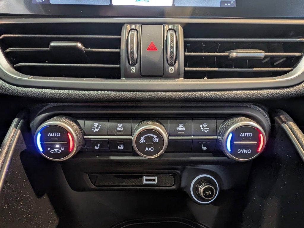 Used 2024 Alfa Romeo Giulia Ti image 21