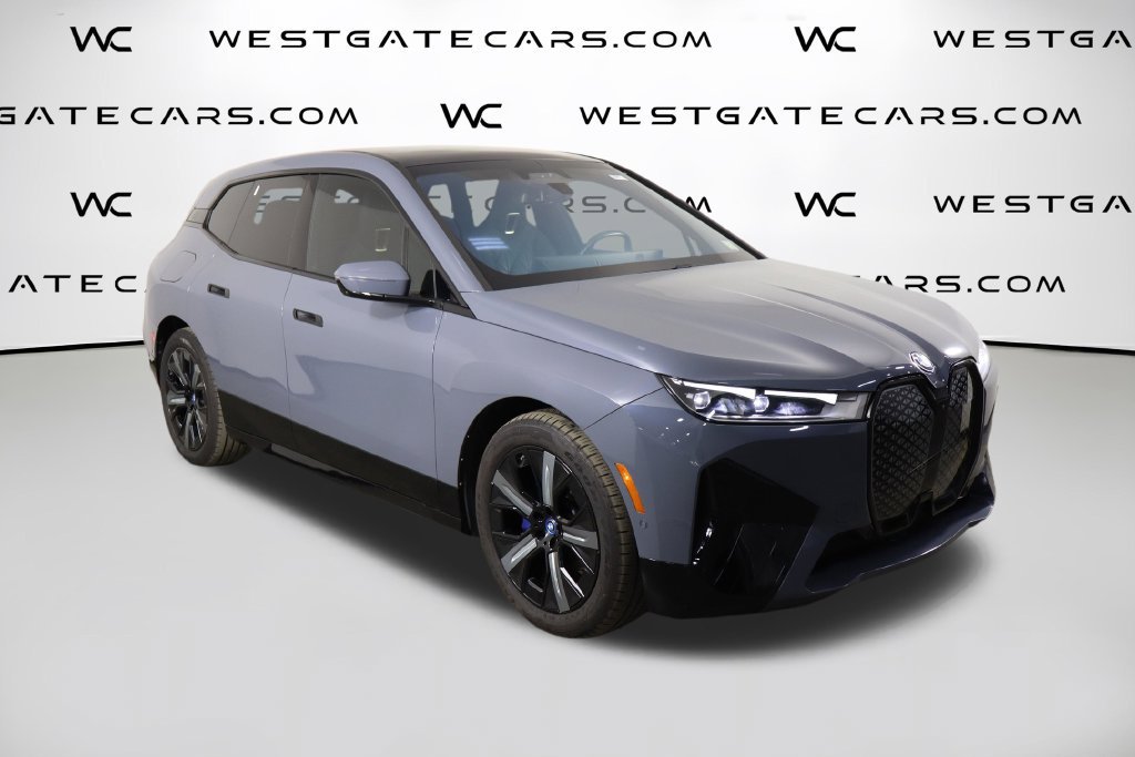 Used 2023 BMW iX xDrive50 w/ Premium Package AWD/4WD image 46
