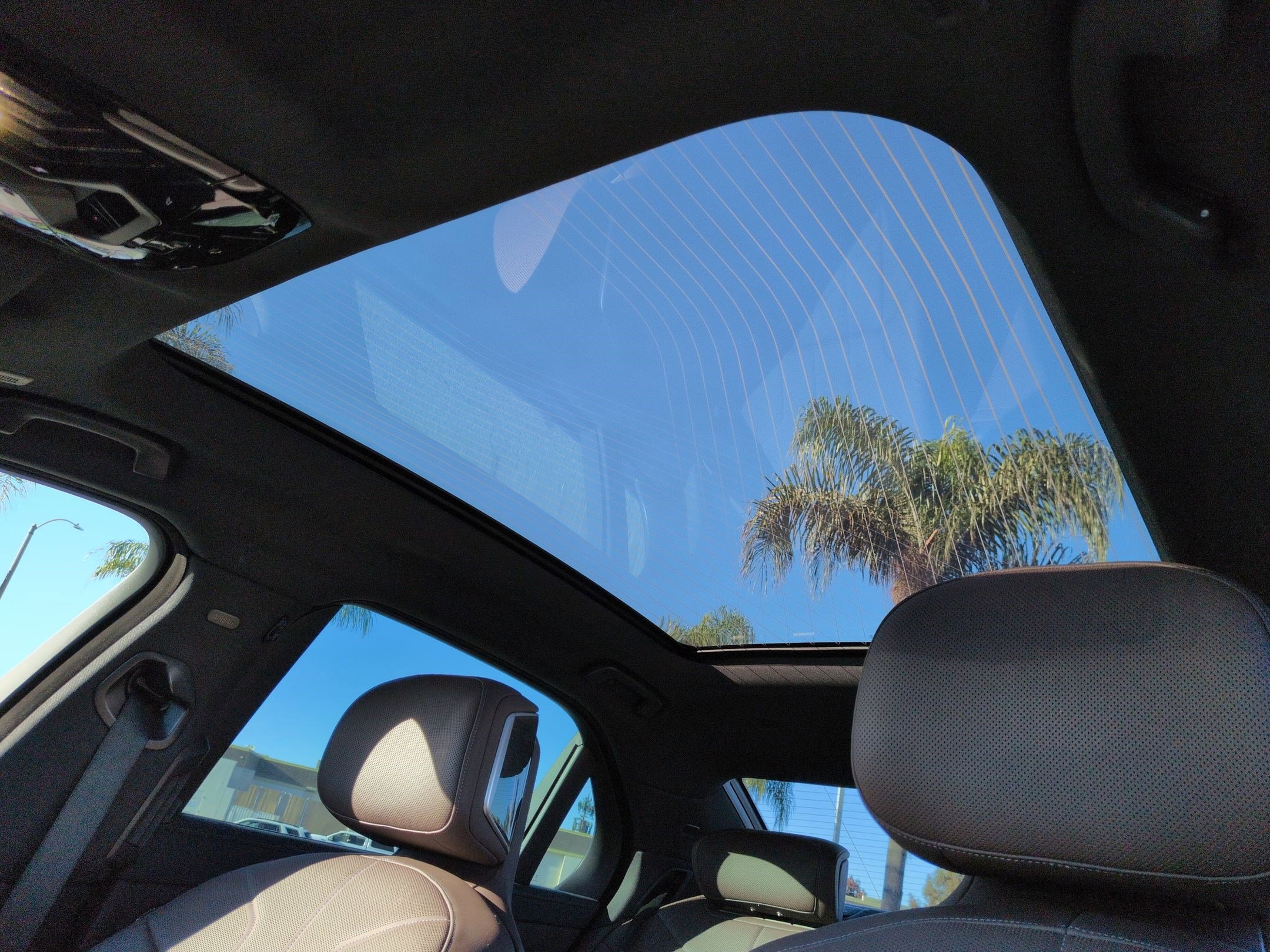 Certified 2024 BMW i7 xDrive60 image 28