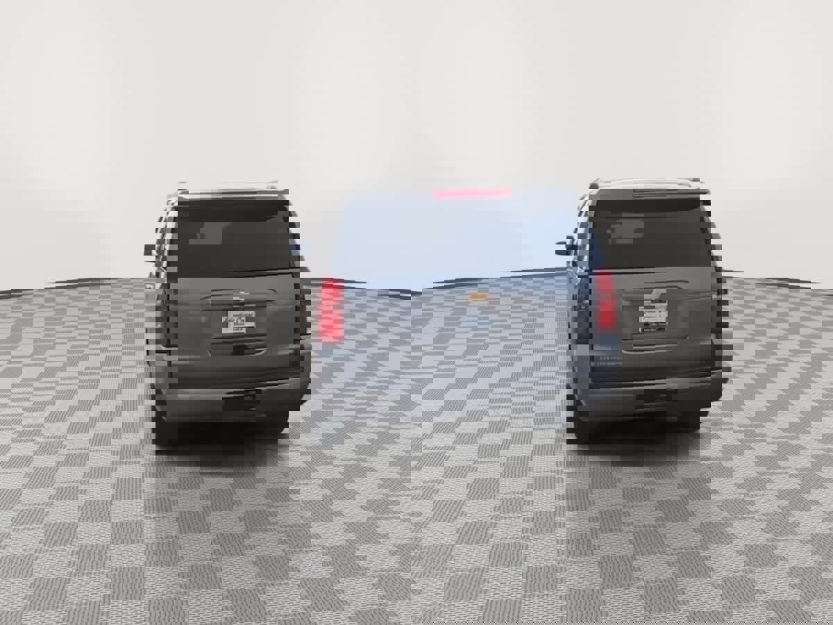 Used 2018 Chevrolet Suburban LS w/ Enhanced Driver Alert Package image 8