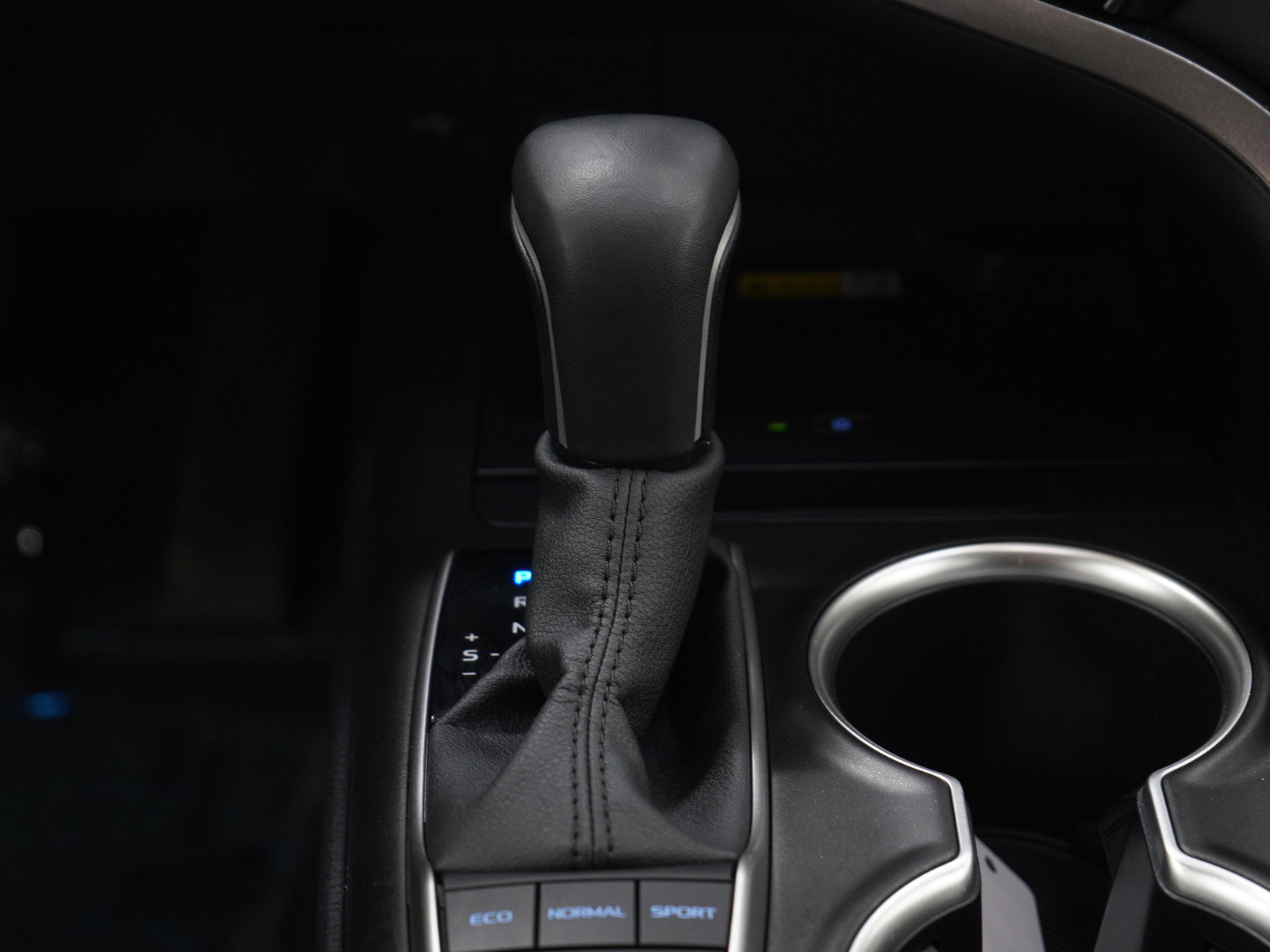 Used 2024 Toyota Camry XLE w/ Cold Weather Package image 17