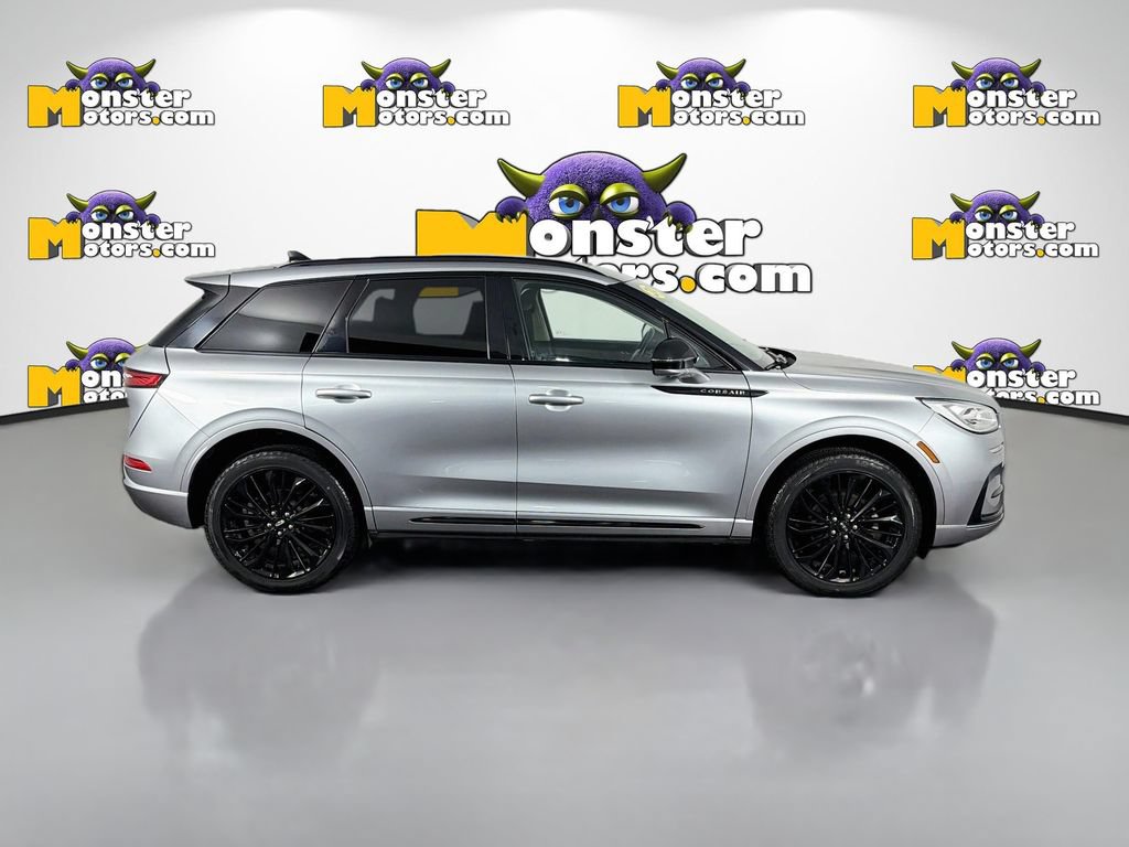 Used 2024 Lincoln Corsair Reserve w/ Equipment Group 201A AWD/4WD image 4