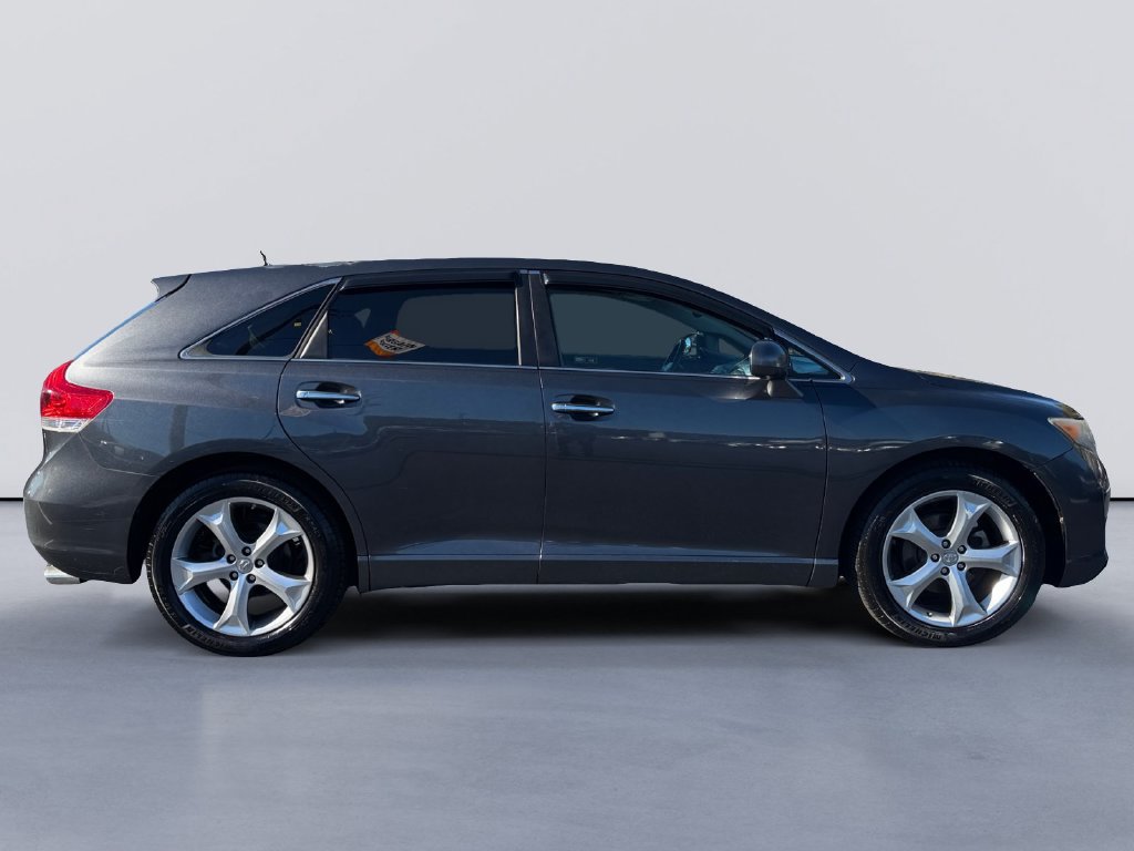 Used 2009 Toyota Venza AWD image 2